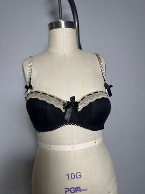 Rampage Black Lace Trim Underwire Bra Size 34B